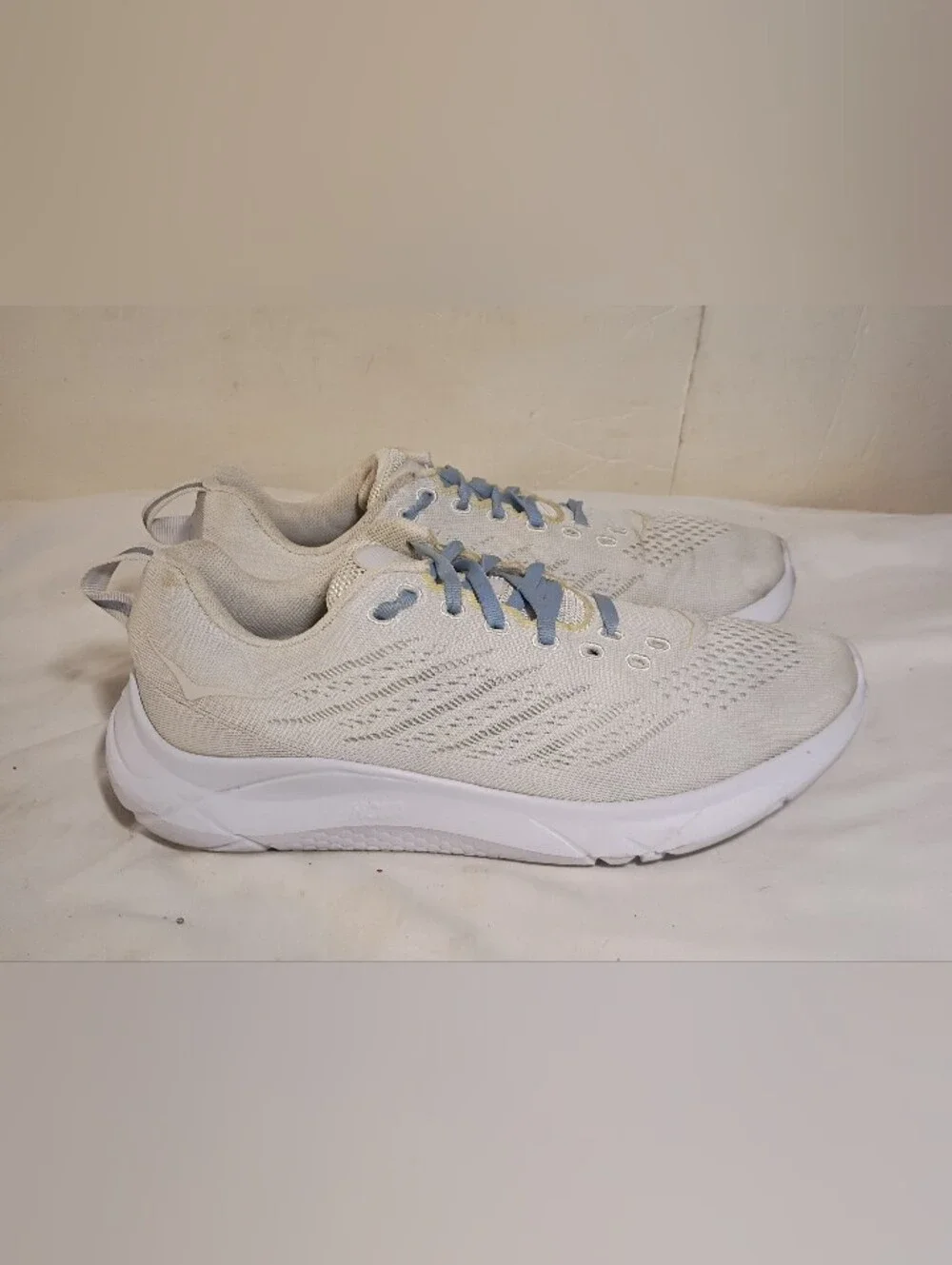 Hoka One One good please